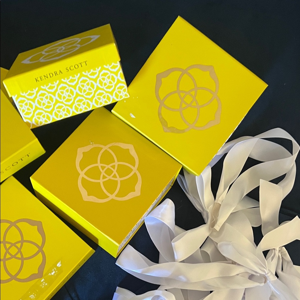 Kendra Scott Yellow Boxes with Turquoise and Cream Bags bows cards - Picture 4 of 8